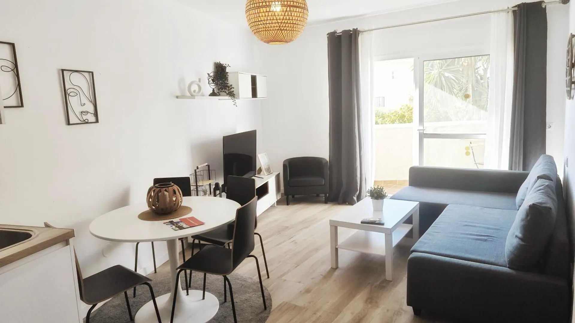 Apartment Casa Oasis Benalbeach Benalmadena Spain